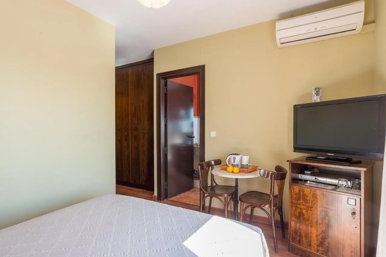 Casa de hóspedes Hostal El Escudo De Mijas